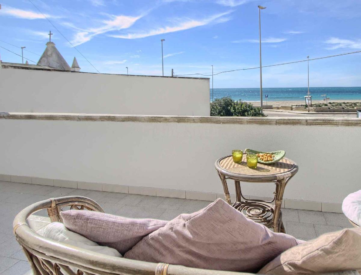 Front Beach Torre Mozza