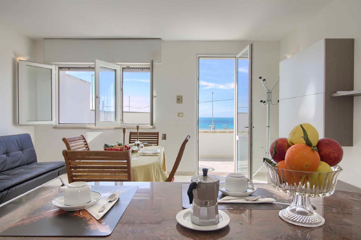 Front Beach Torre Mozza