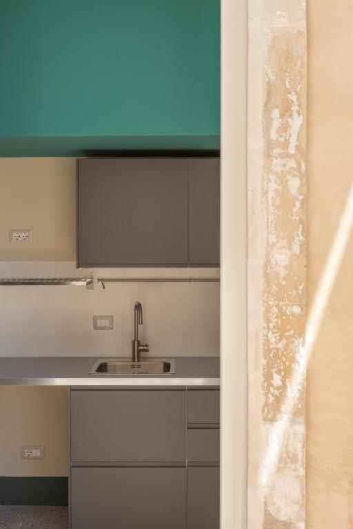 Melissa – Luxury Distilia