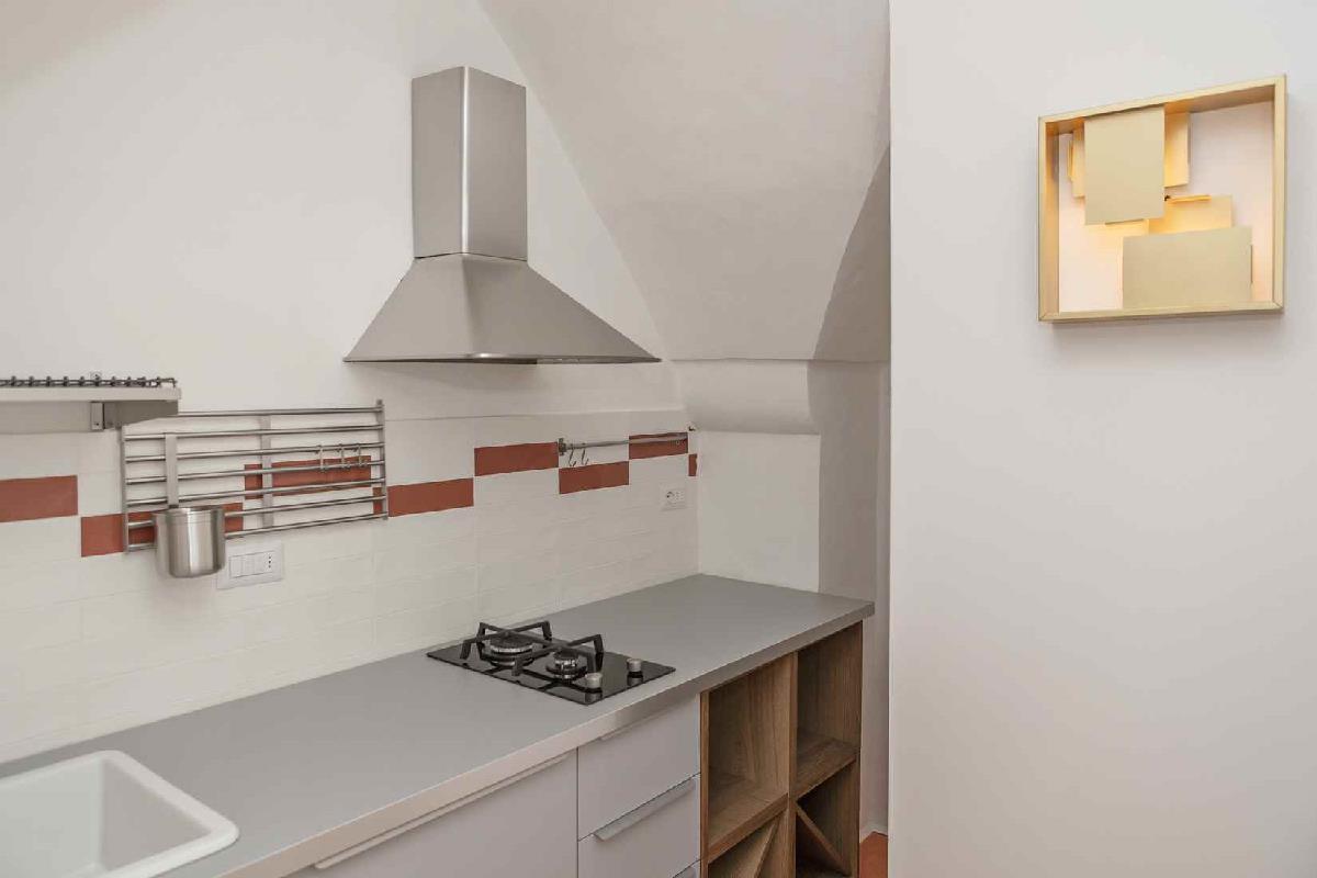 Alloro – Luxury Distilia