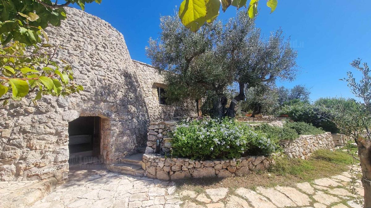 Trullo 1821  – Tenuta Le Farcole