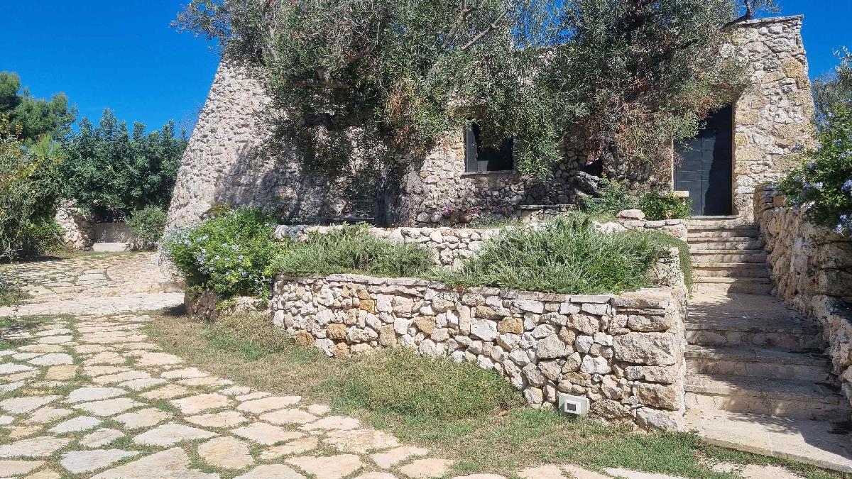 Trullo 1821  – Tenuta Le Farcole