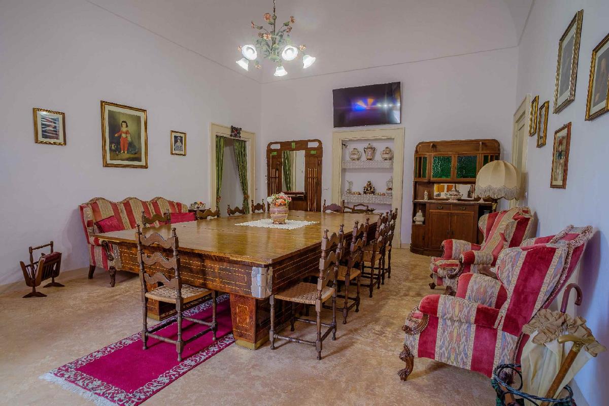 Apt Gloria – Villa Risolo