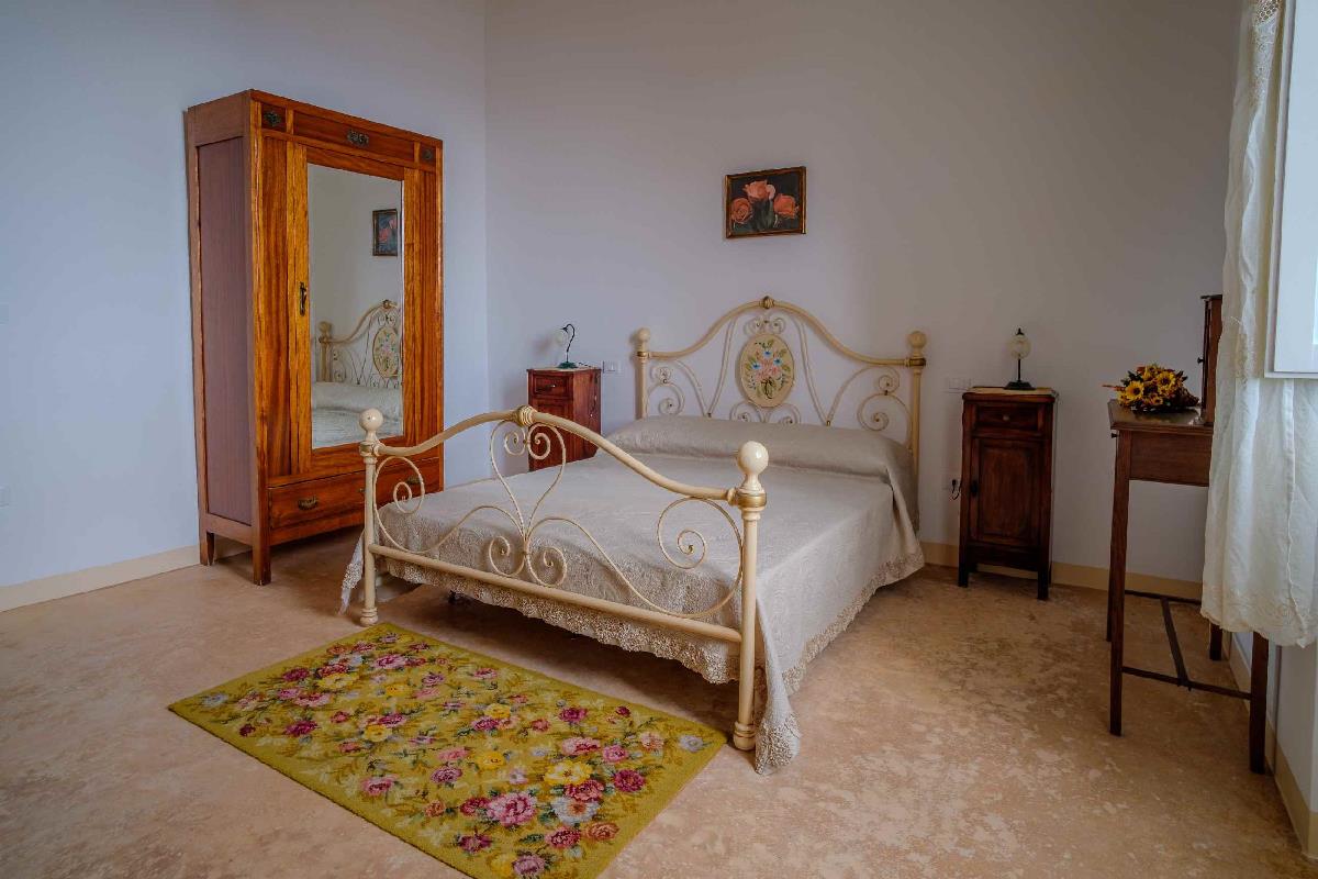 Apt Gloria – Villa Risolo