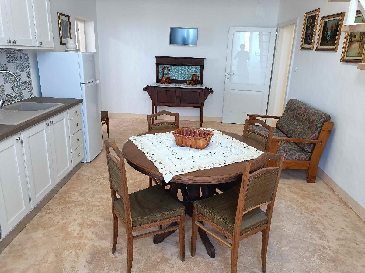 Apt Gloria – Villa Risolo