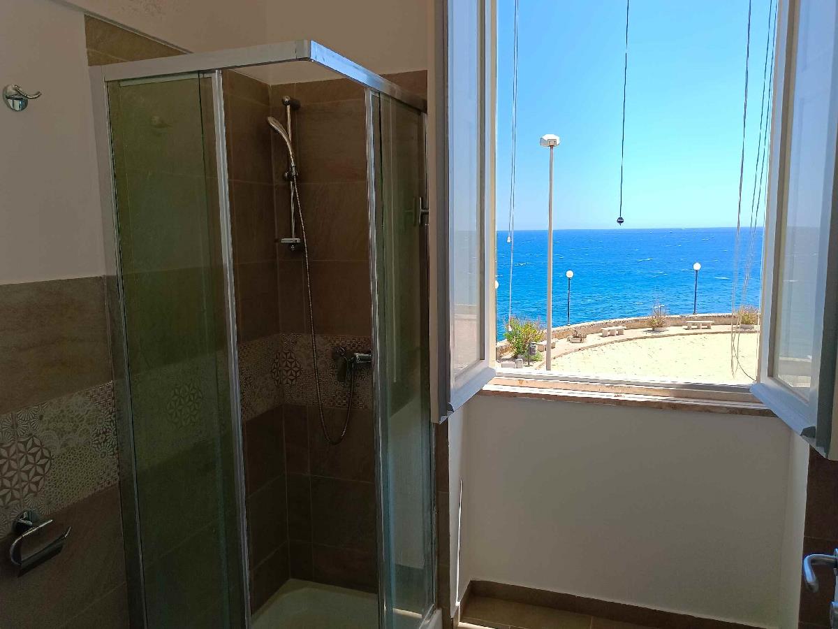 Apt Gloria – Villa Risolo