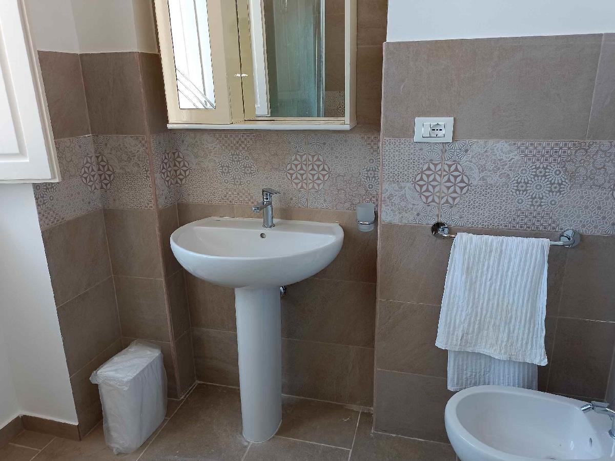 Apt Gloria – Villa Risolo